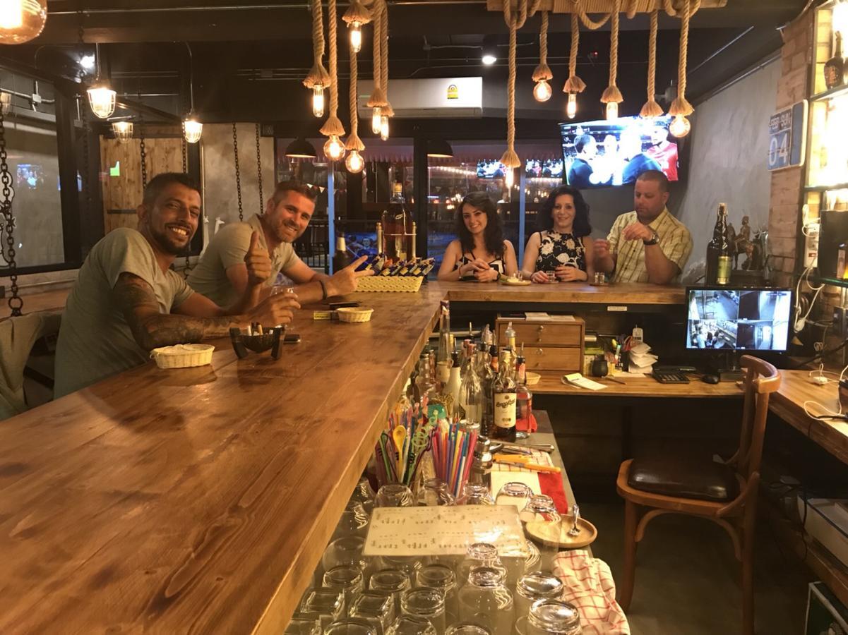 Blackjack Bar And Hostel Chaweng  Bagian luar foto